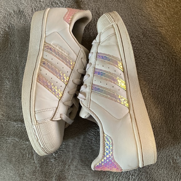 / for $25 ADIDAS Superstar 3D Hologram 2.0 Iridescent Shoes Big Kids Size 5.5 - Picture 6 of 14